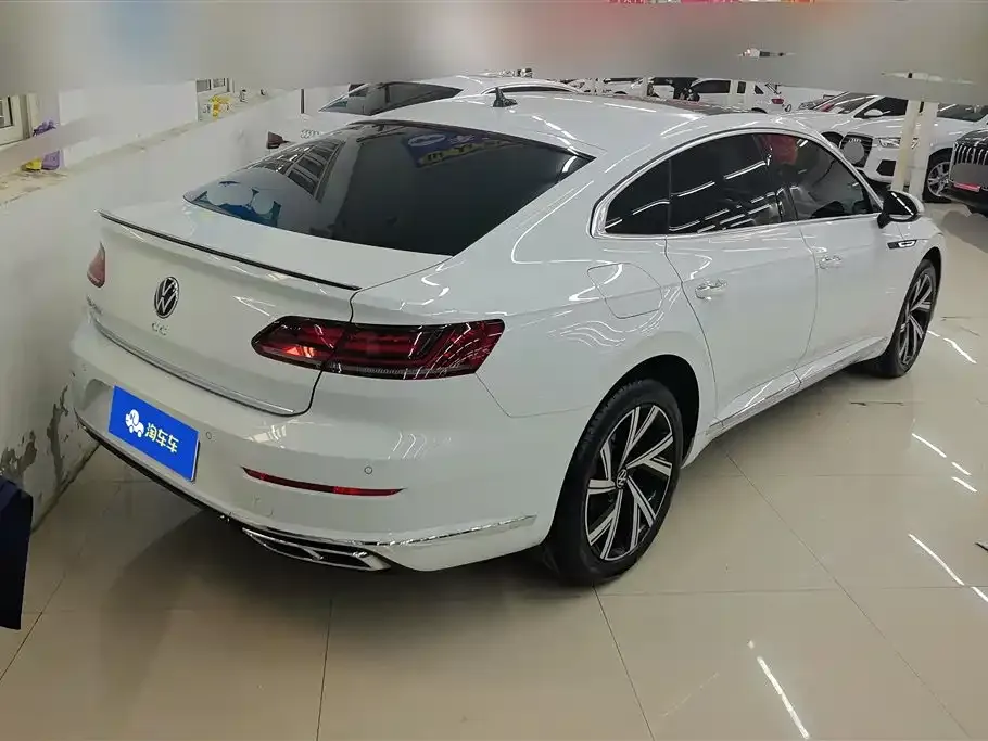 Volkswagen CC — фото 6