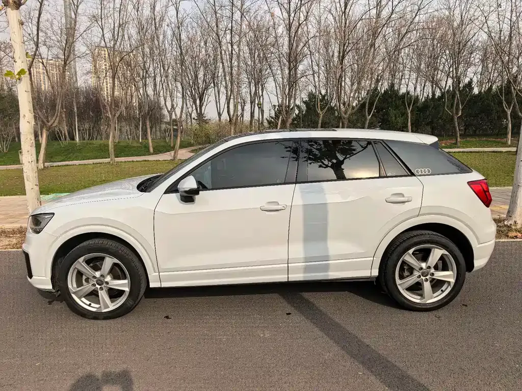 Audi Q2L 2021 из CN, фото 3