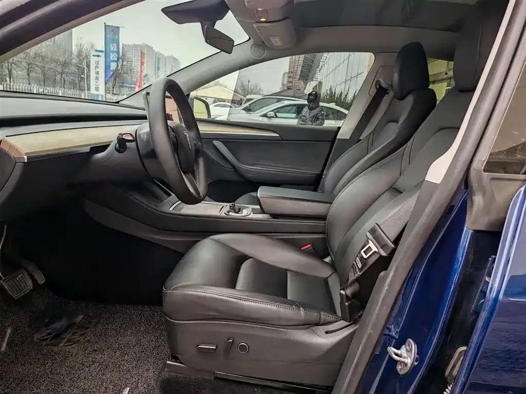 Tesla Model Y 2023 из CN, фото 4