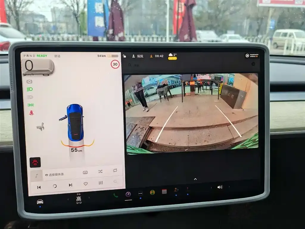 Tesla Model Y 2023 из CN, фото 2