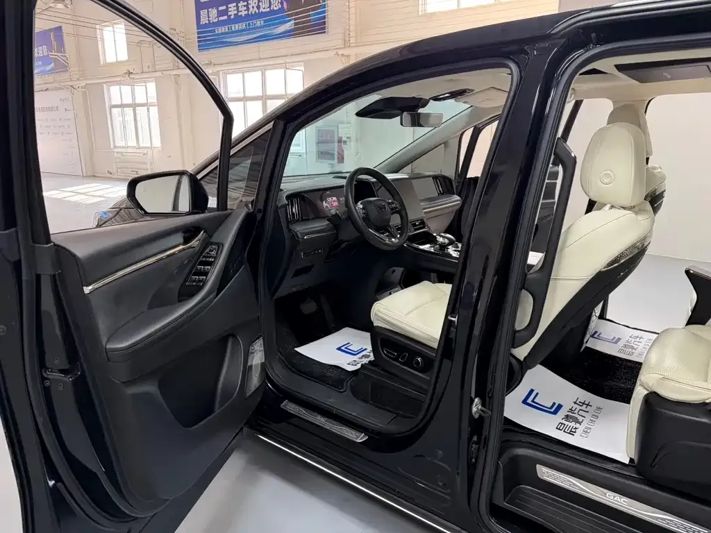 GAC Motor Trumpchi E9 — фото 9