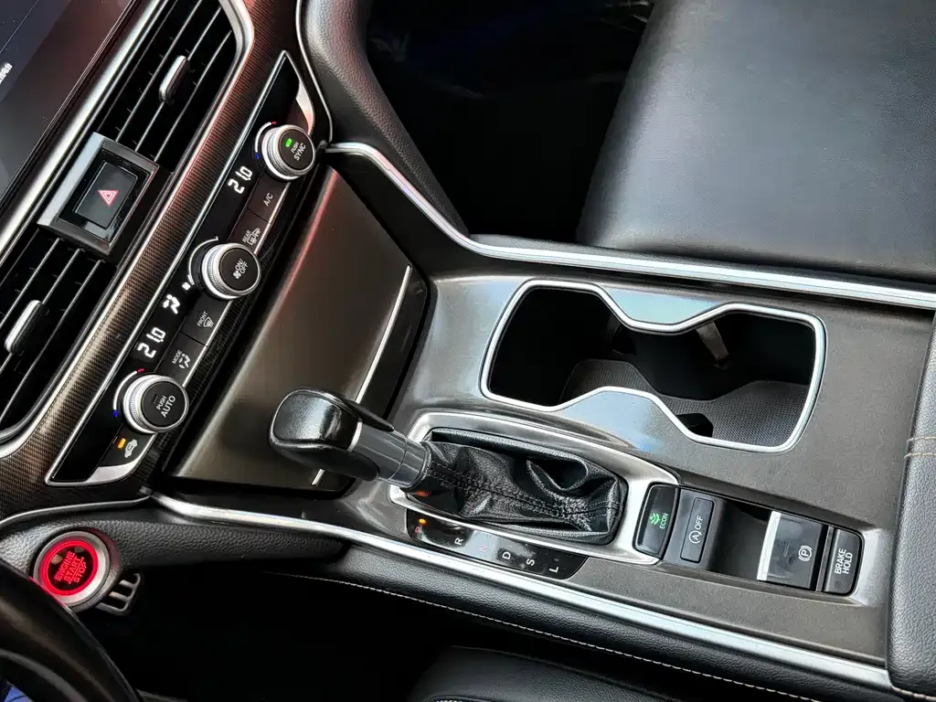 Honda Accord 2022 из CN, фото 5