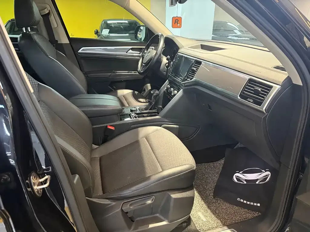 Volkswagen Teramont 2021 из CN, фото 3