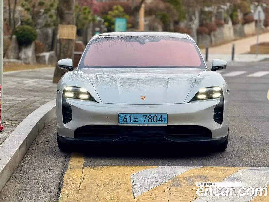 Porsche Taycan 2022 из KR, фото 4