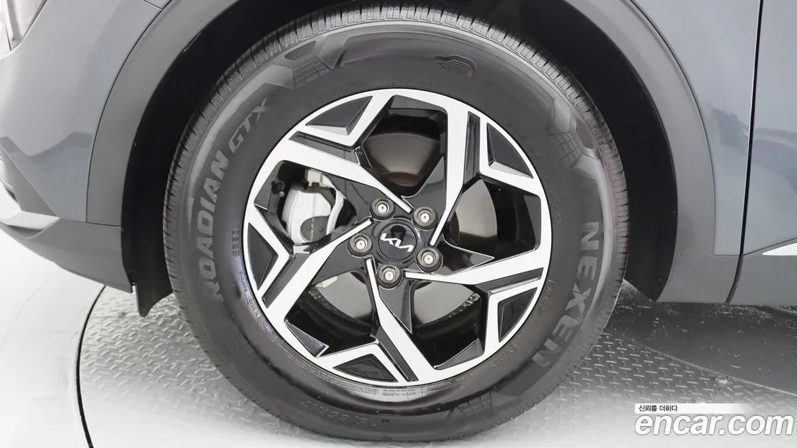 Kia Sportage — фото 9