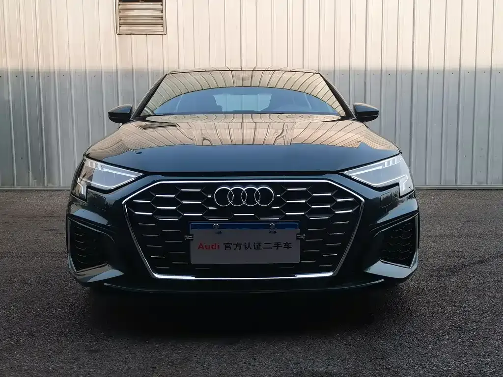 Audi A3 2023 из CN, фото 4