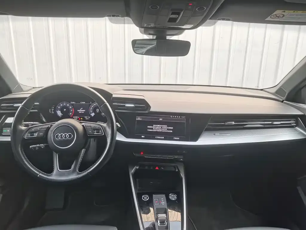Audi A3 2023 из CN, фото 9