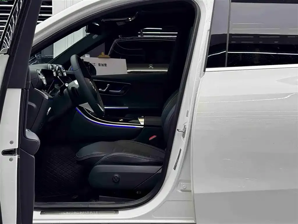Mercedes-Benz GLC 2023 из CN, фото 3