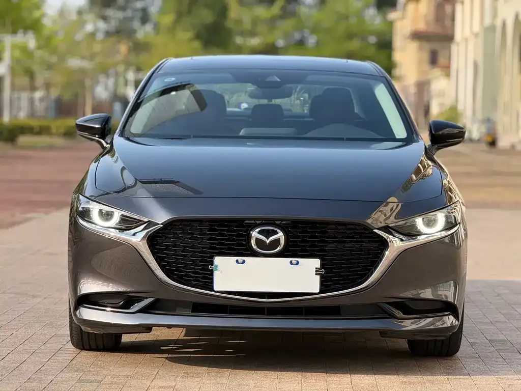 Mazda 3 Axela 2024 из CN, фото 2