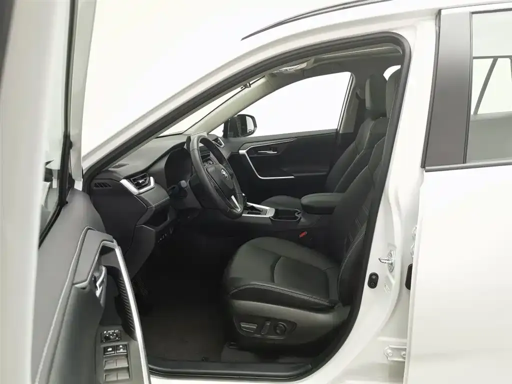 Toyota RAV4 2024 из CN, фото 9