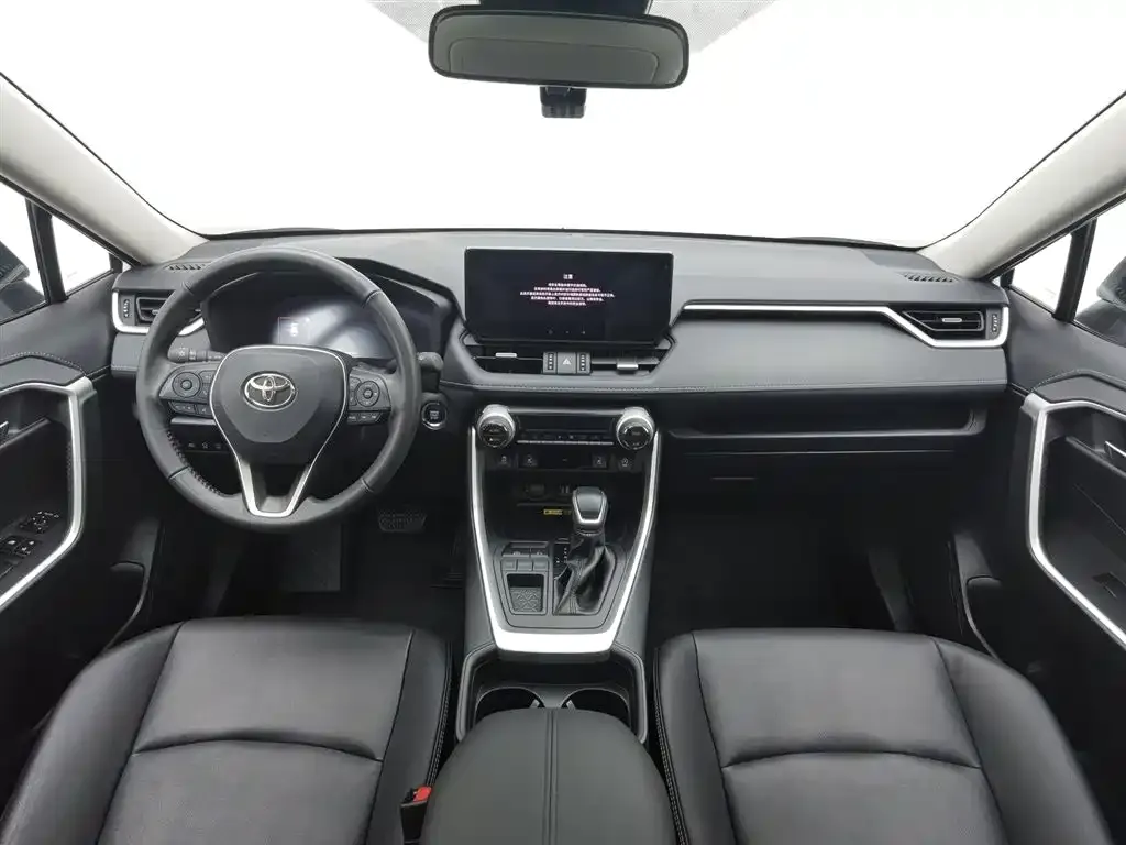 Toyota RAV4 2024 из CN, фото 3