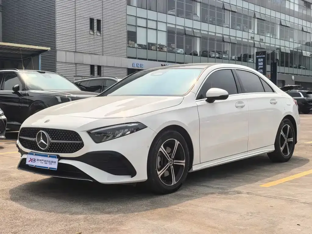 Mercedes-Benz A-Class — фото 1