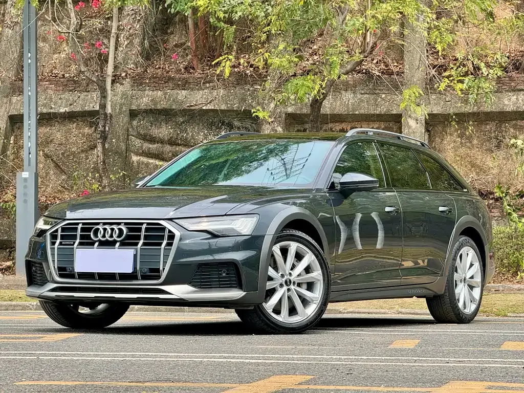 Audi A6 (Import) — фото 1