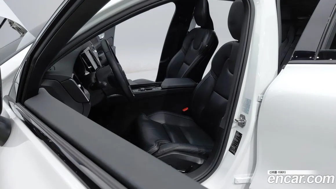 Volvo S60 2022 из KR, фото 8