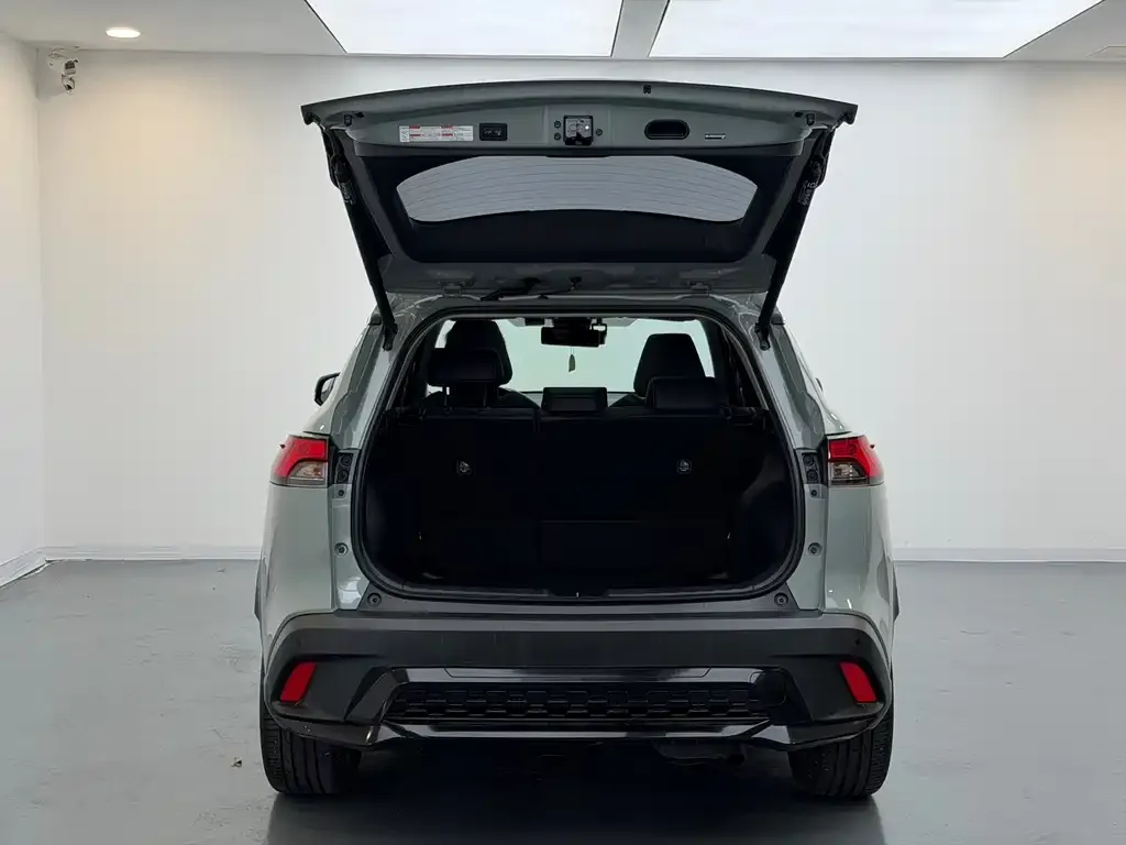 Toyota Corolla Cross 2022 из CN, фото 3