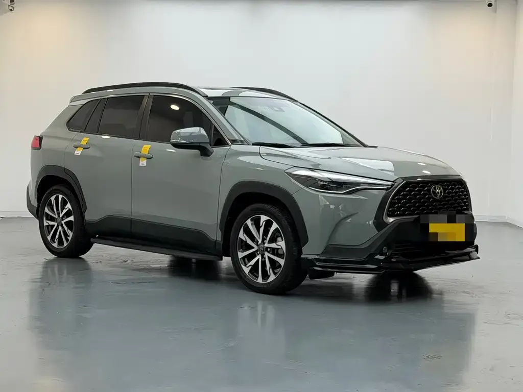 Toyota Corolla Cross 2022 из CN, фото 7