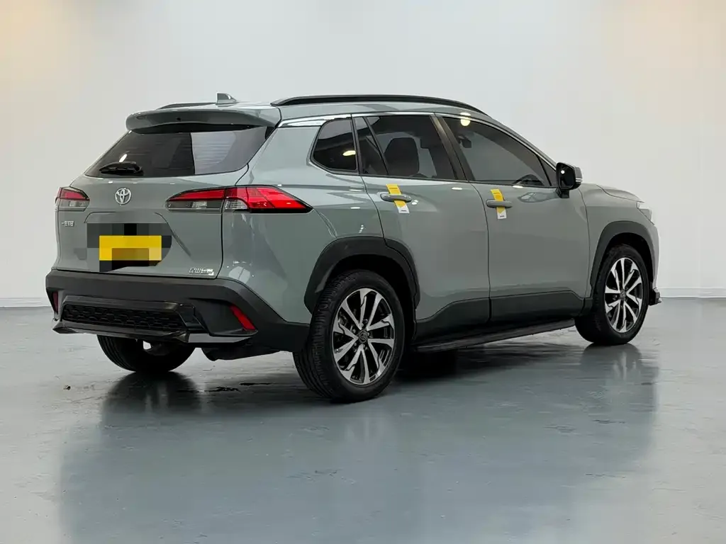 Toyota Corolla Cross 2022 из CN, фото 9