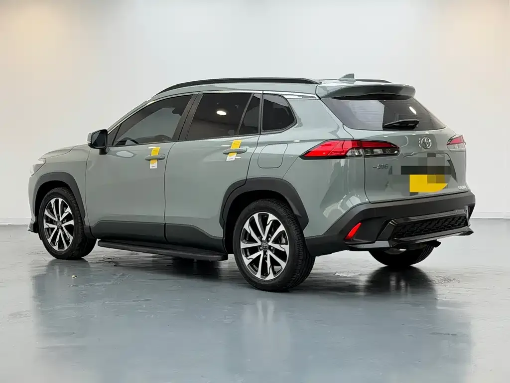 Toyota Corolla Cross 2022 из CN, фото 4