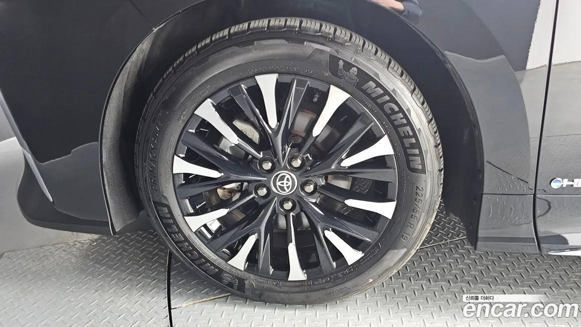 Toyota Alphard 2024 из KR, фото 9