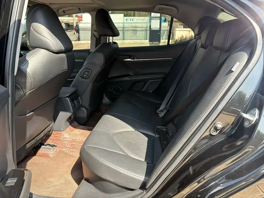 Toyota Camry 2021 из CN, фото 7
