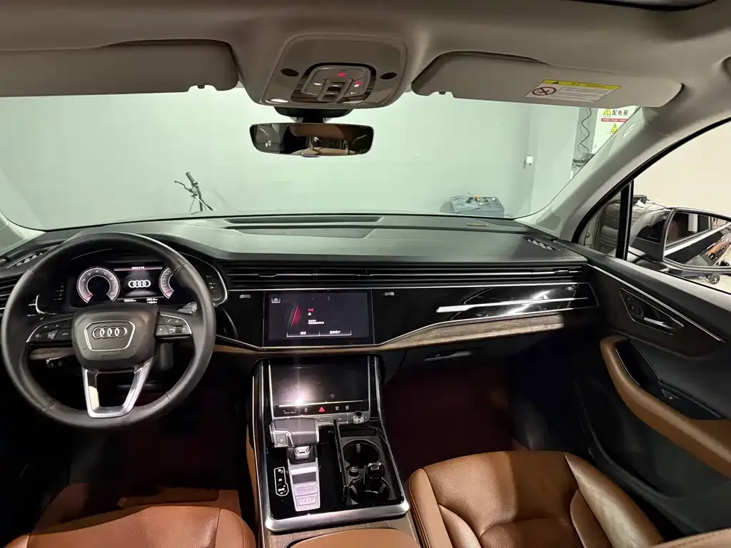 Audi Q7 2022 из CN, фото 9