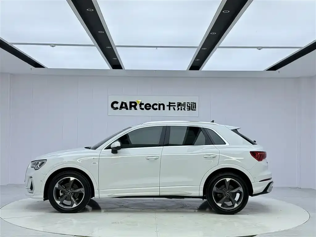 Audi Q3 — фото 3