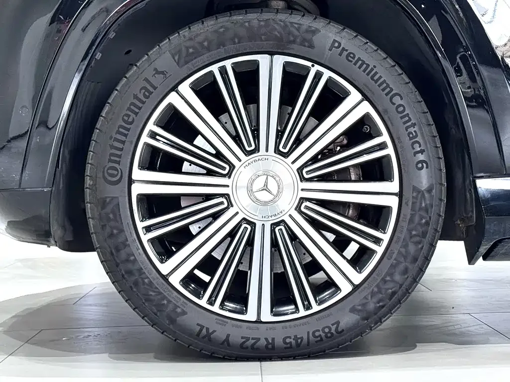 Mercedes-Benz GLS — фото 8