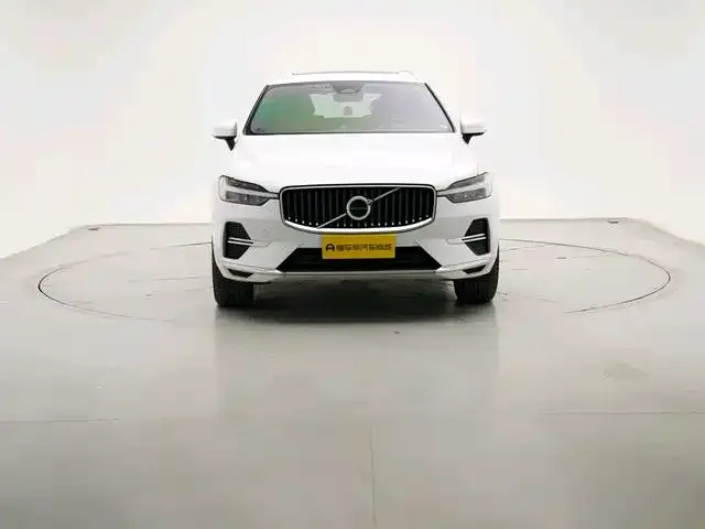 Volvo XC60 — фото 4