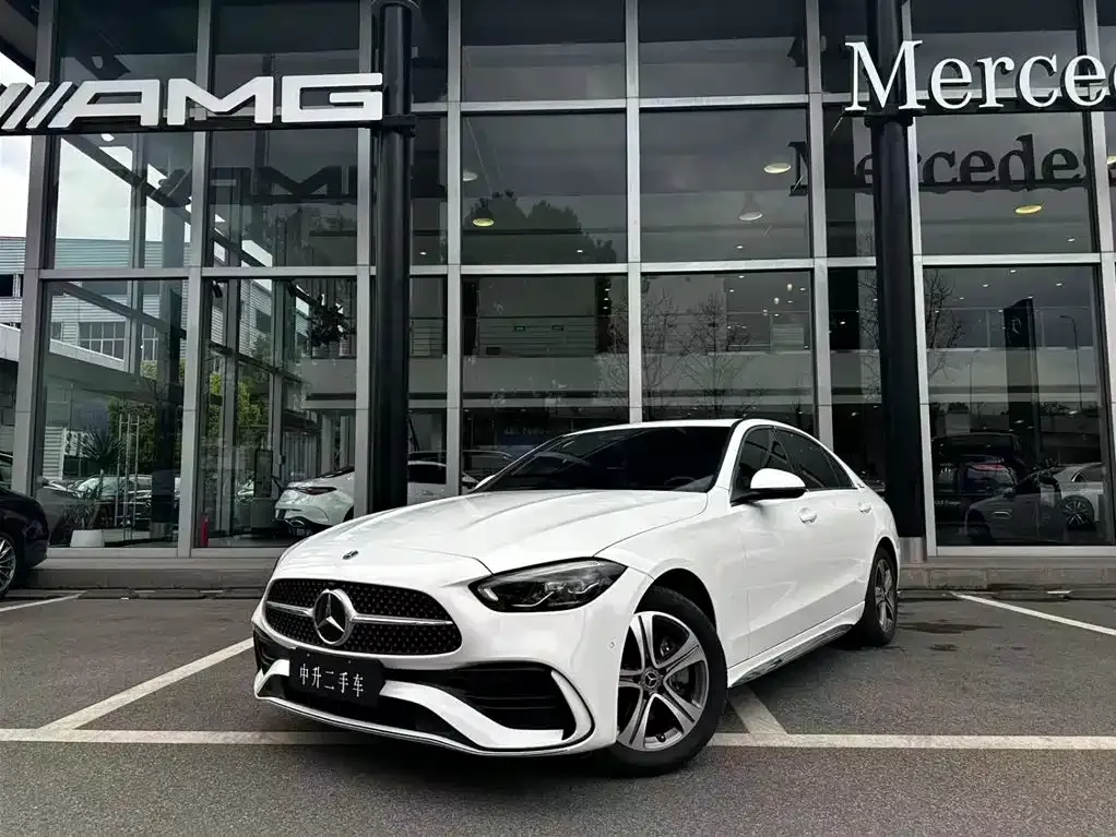 Mercedes-Benz C-Class — фото 1