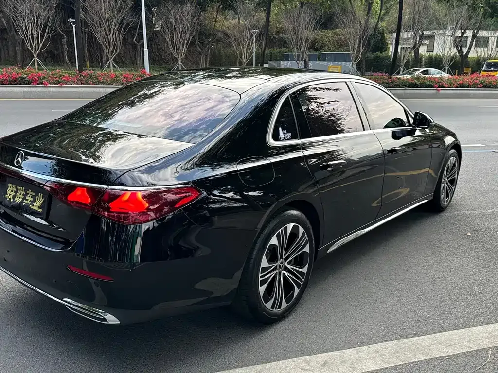 Mercedes-Benz E-Class 2025 из CN, фото 8