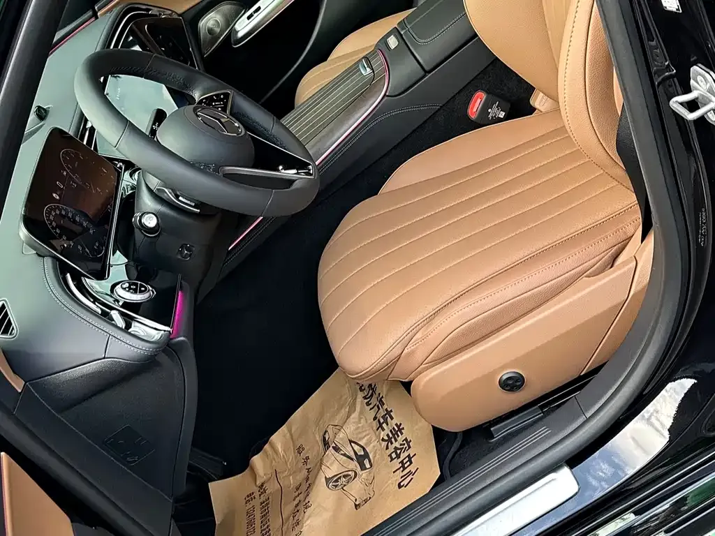 Mercedes-Benz E-Class 2025 из CN, фото 2