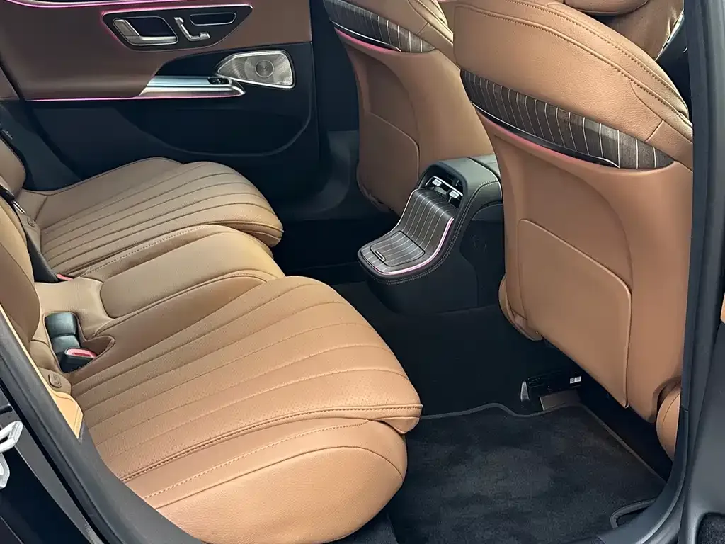 Mercedes-Benz E-Class 2025 из CN, фото 3