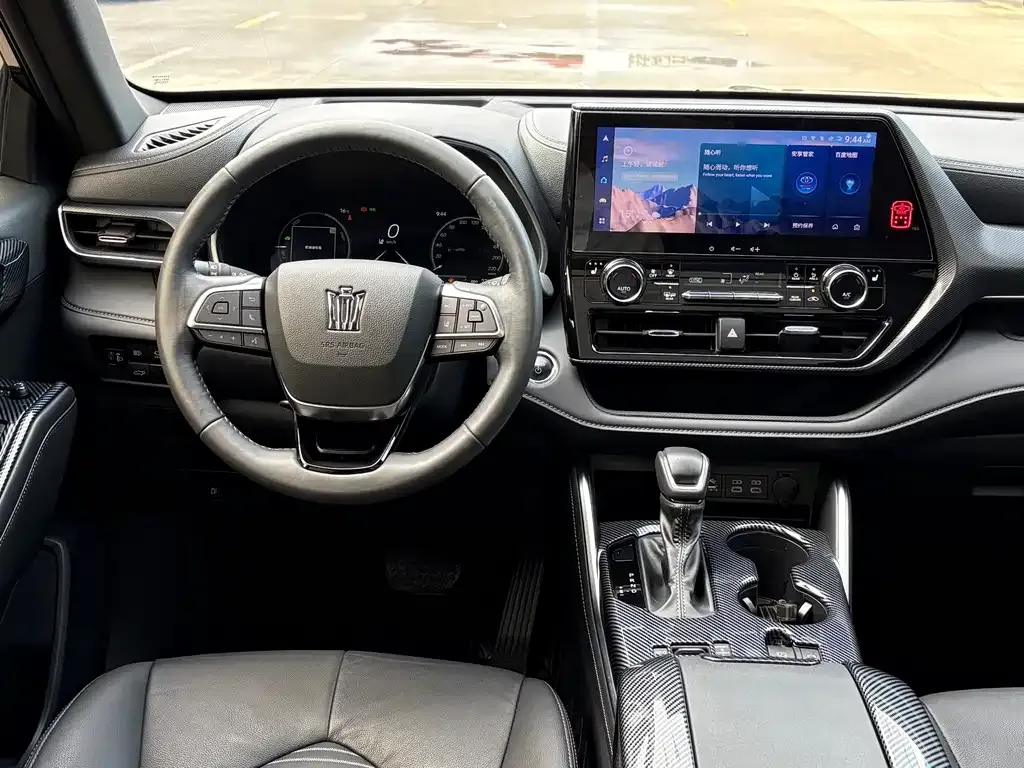 Toyota Crown Kluger 2024 из CN, фото 3