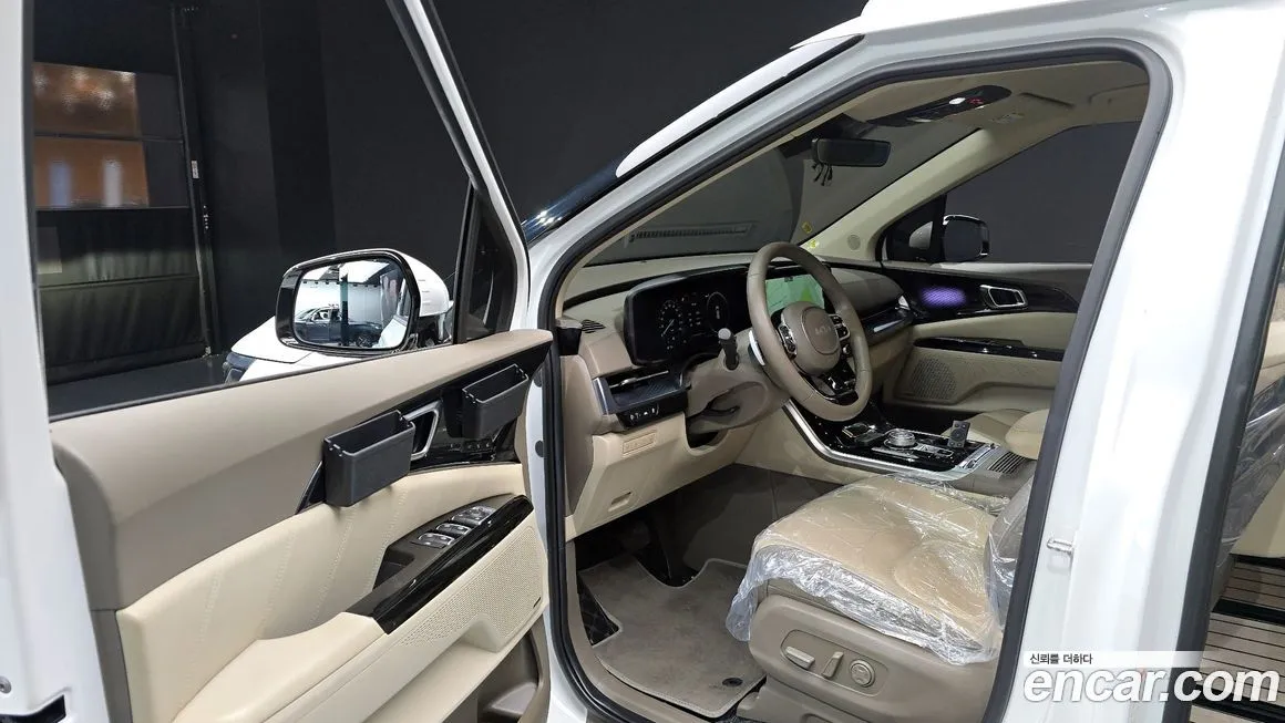 Kia Carnival — фото 10