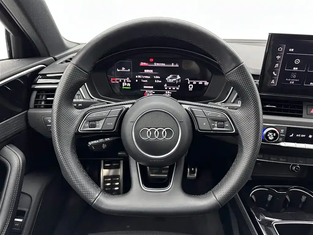 Audi A4L — фото 9