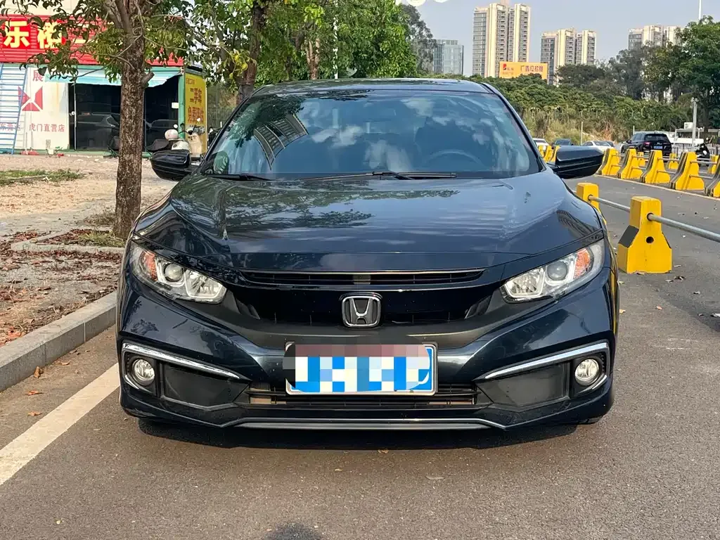 Honda Civic — фото 1