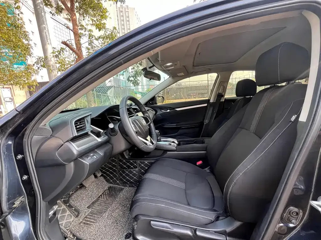 Honda Civic — фото 9