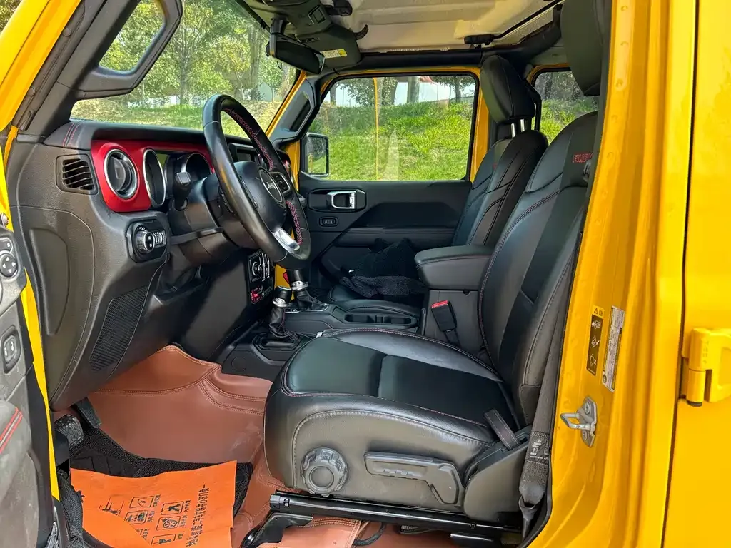 Jeep Wrangler — фото 3