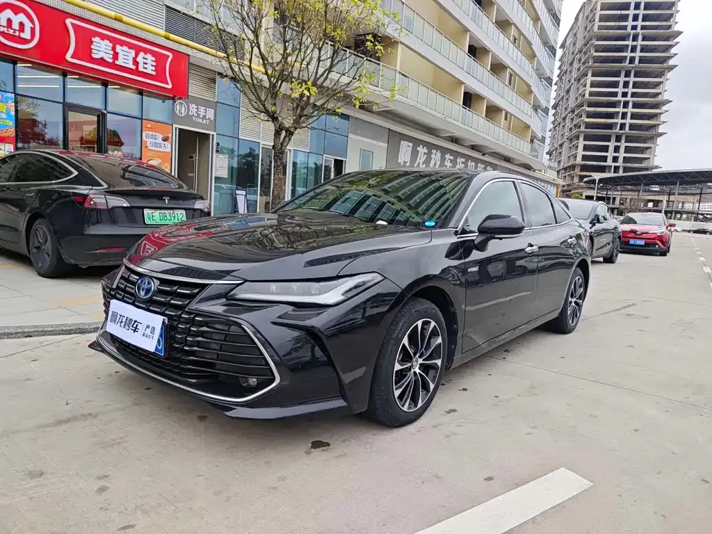 Toyota Avalon 2023 из CN, фото 1