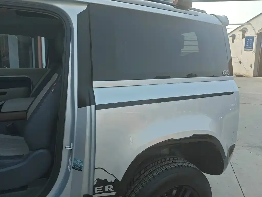 Land Rover Defender — фото 2