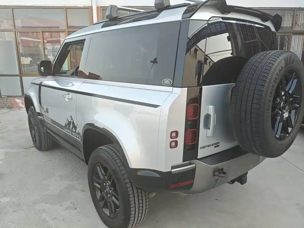 Land Rover Defender — фото 5
