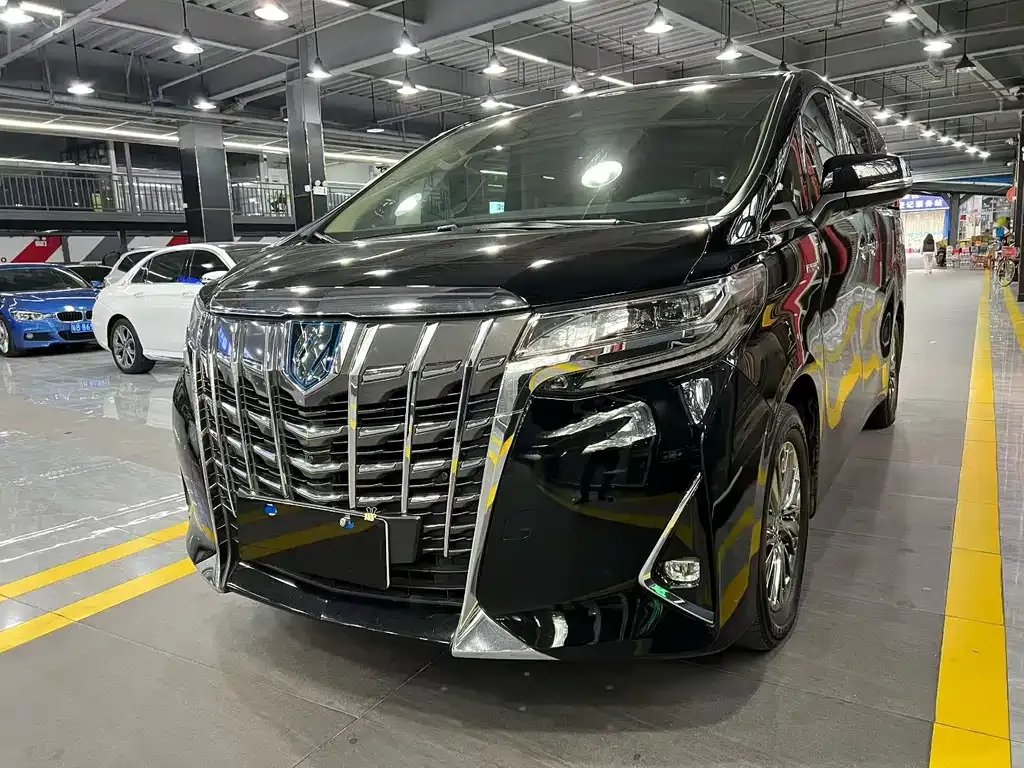 Toyota Alphard 2022 из CN, фото 1