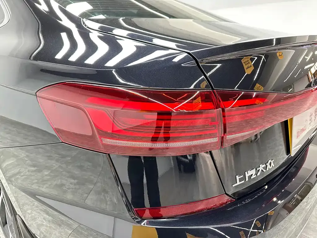 Volkswagen Passat — фото 4