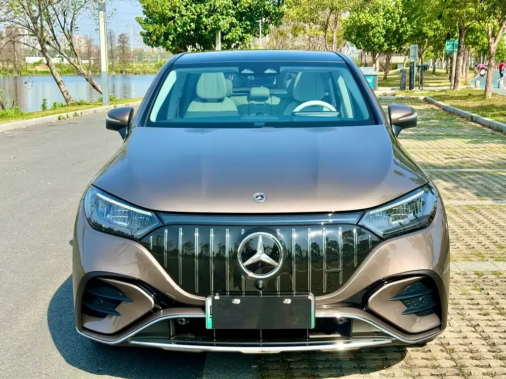 Mercedes-Benz EQE SUV — фото 9