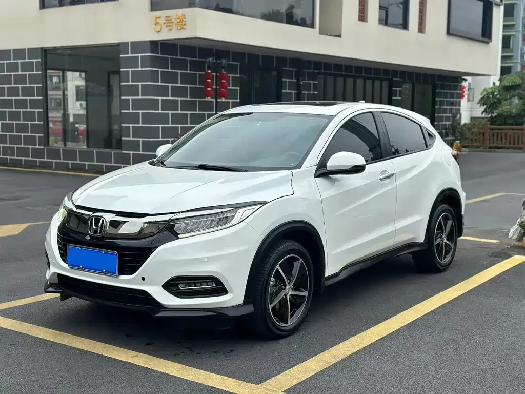 Honda Vezel — фото 1
