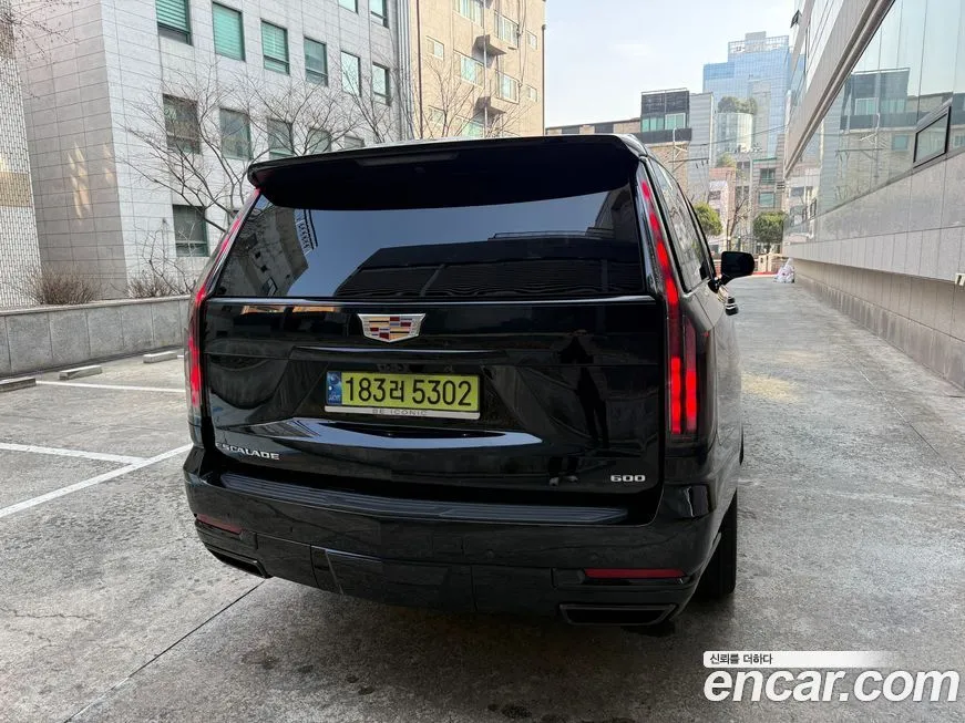 Cadillac Escalade 2025 из KR, фото 2
