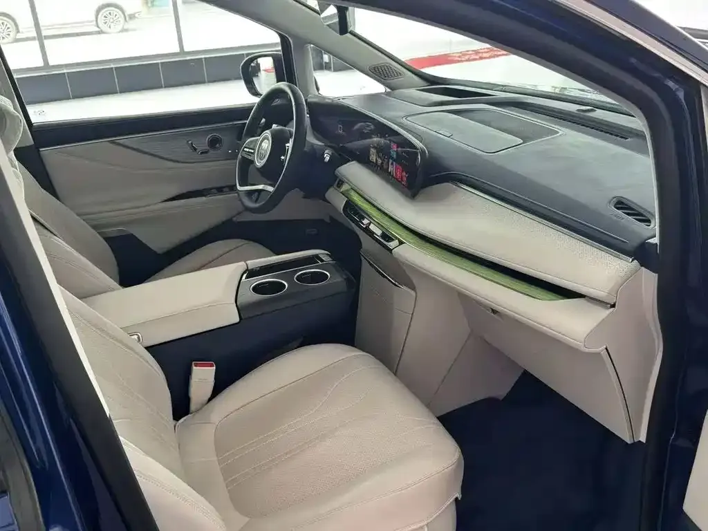 Buick GL8 Hybrid — фото 4