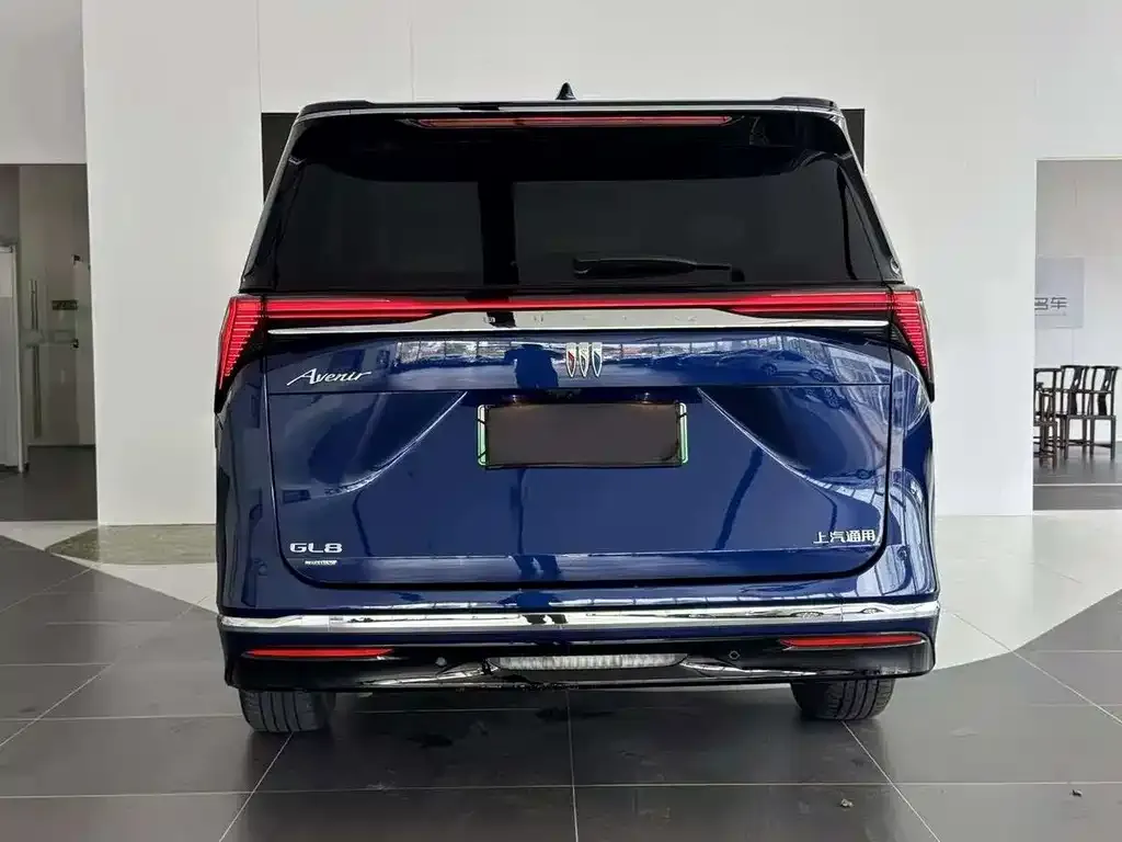 Buick GL8 Hybrid — фото 5
