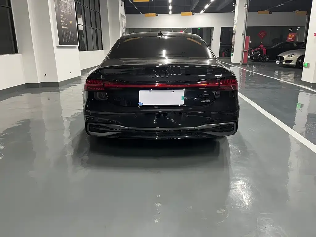 Audi A7L — фото 4