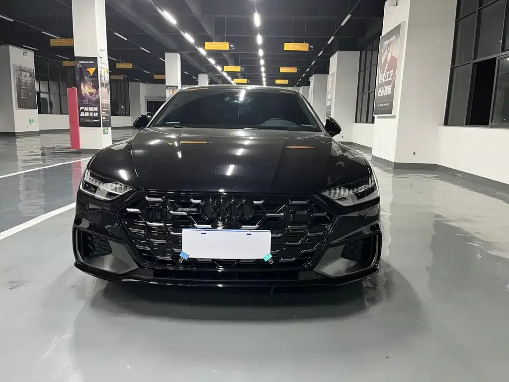 Audi A7L — фото 8